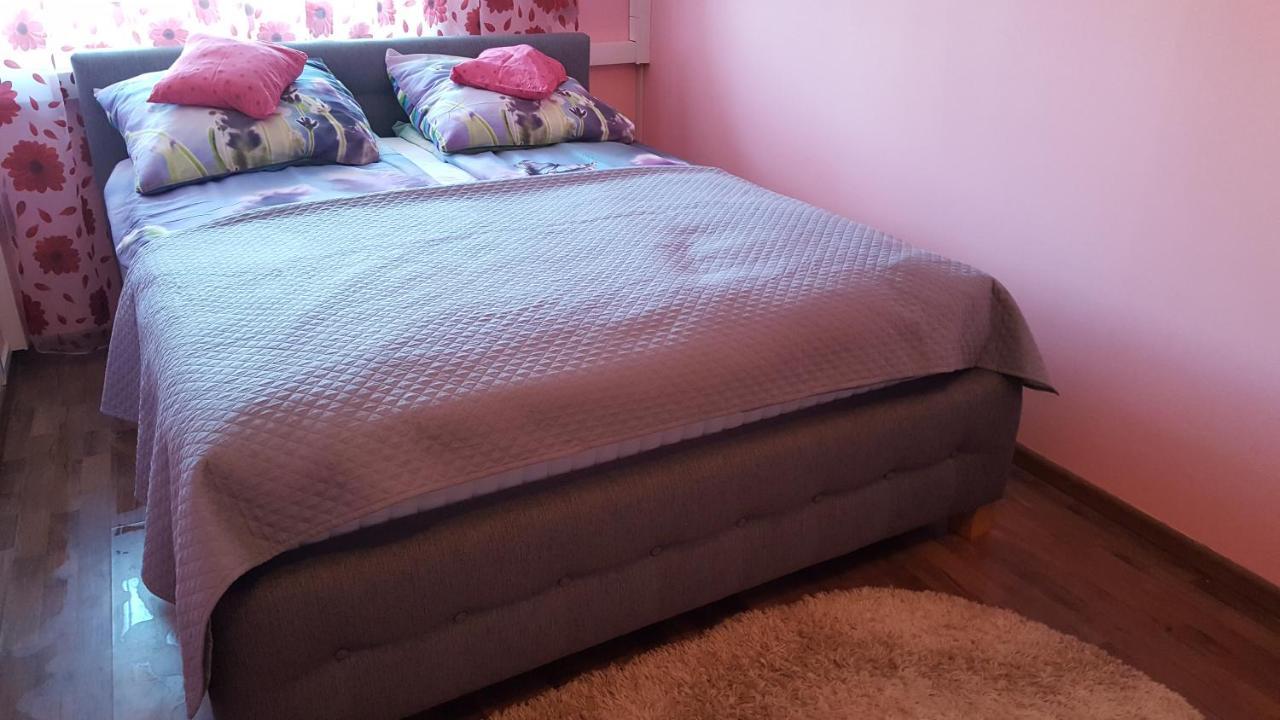 Paris-Lux. Apartment Hajduszoboszlo Ngoại thất bức ảnh