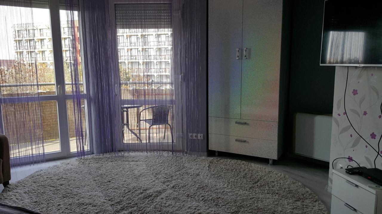 Paris-Lux. Apartment Hajduszoboszlo Ngoại thất bức ảnh