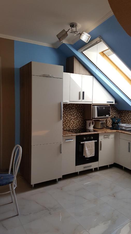 Paris-Lux. Apartment Hajduszoboszlo Ngoại thất bức ảnh